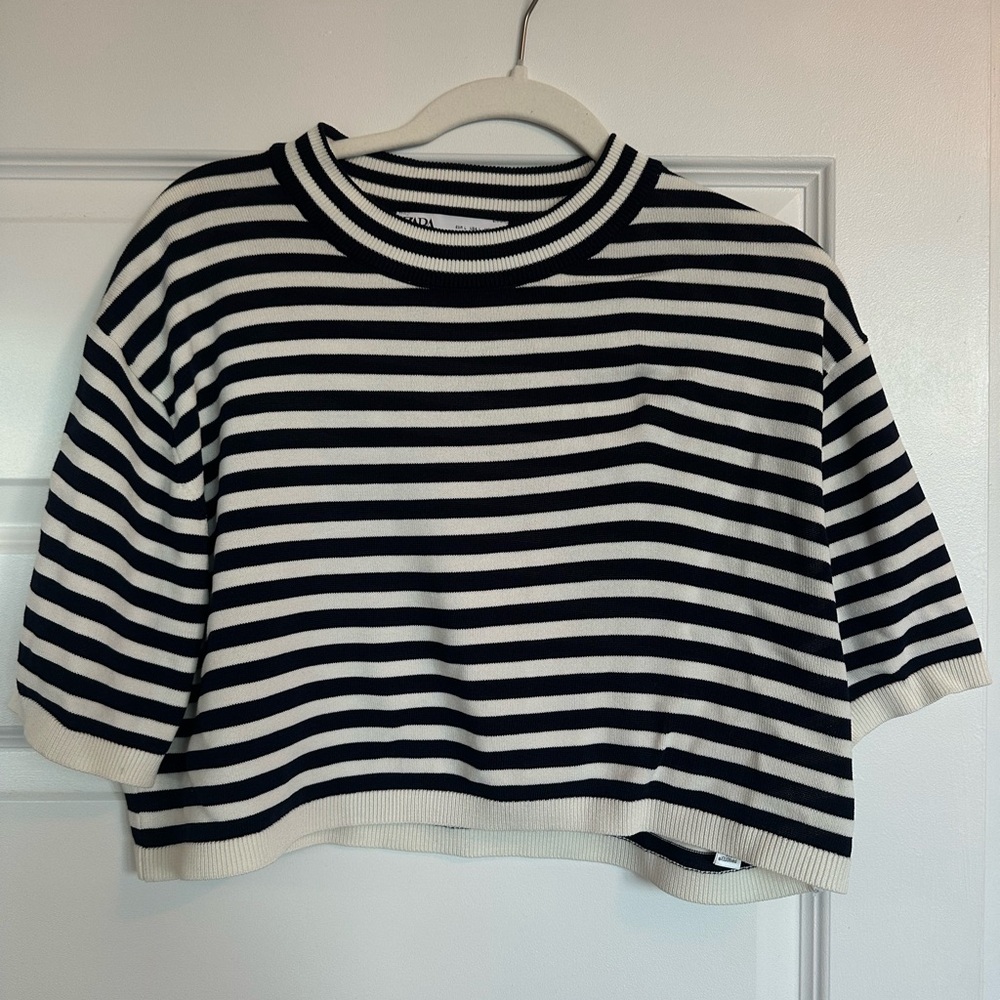 Zara thick cropped sweater t shirt